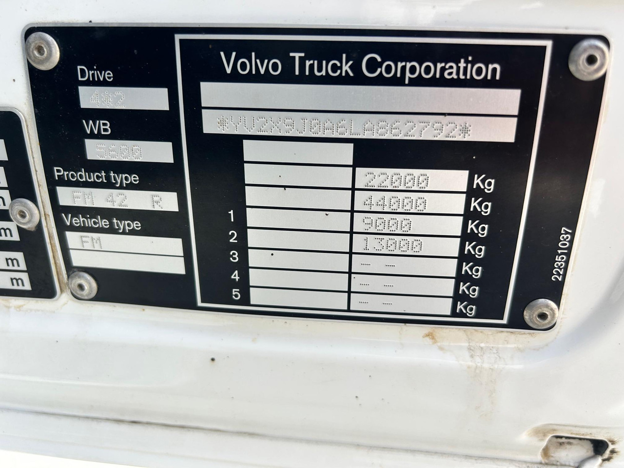 Φορτηγό σασί VOLVO FM330: φωτογραφία 10