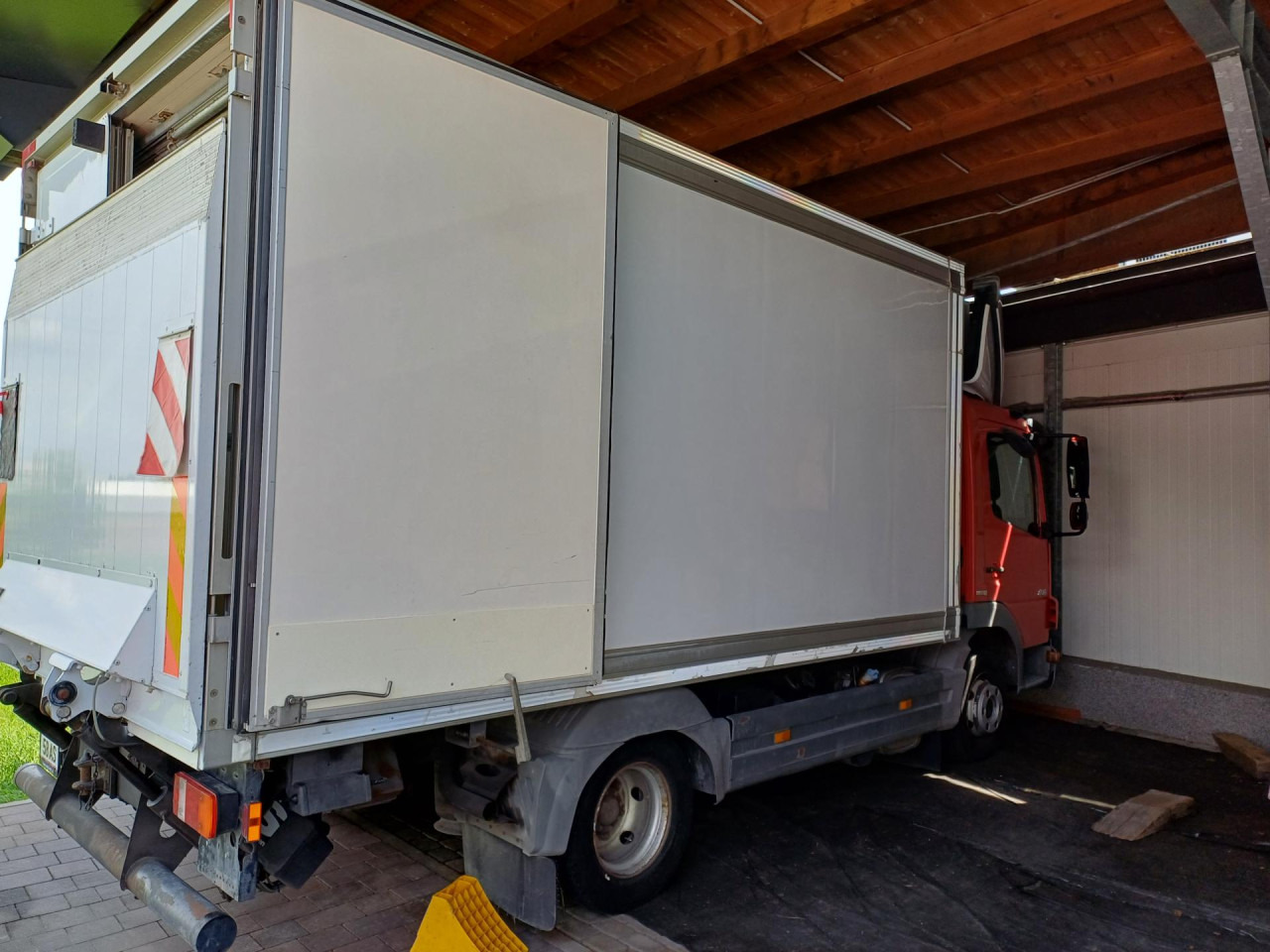 MERCEDES-BENZ 816 Euro5 AHK Luftfeder - Φορτηγό ψυγείο: φωτογραφία 2 MERCEDES-BENZ 816 Euro5 AHK Luftfeder - Φορτηγό ψυγείο: φωτογραφία 2