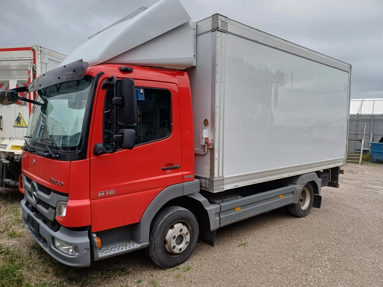 MERCEDES-BENZ 816 Euro5 AHK Luftfeder - Φορτηγό ψυγείο: φωτογραφία 4 MERCEDES-BENZ 816 Euro5 AHK Luftfeder - Φορτηγό ψυγείο: φωτογραφία 4