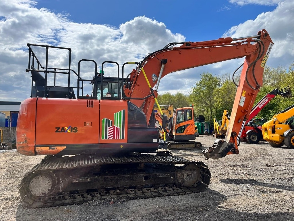 Hitachi ZX 130 LC N-6 - Ερπυστριοφόρος εκσκαφέας: φωτογραφία 2 Hitachi ZX 130 LC N-6 - Ερπυστριοφόρος εκσκαφέας: φωτογραφία 2