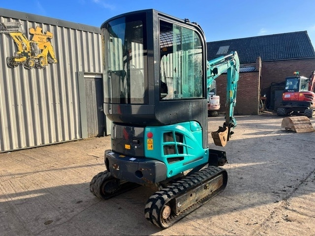 Kobelco SK 17 SR-3 - Μίνι εκσκαφέας: φωτογραφία 3 Kobelco SK 17 SR-3 - Μίνι εκσκαφέας: φωτογραφία 3
