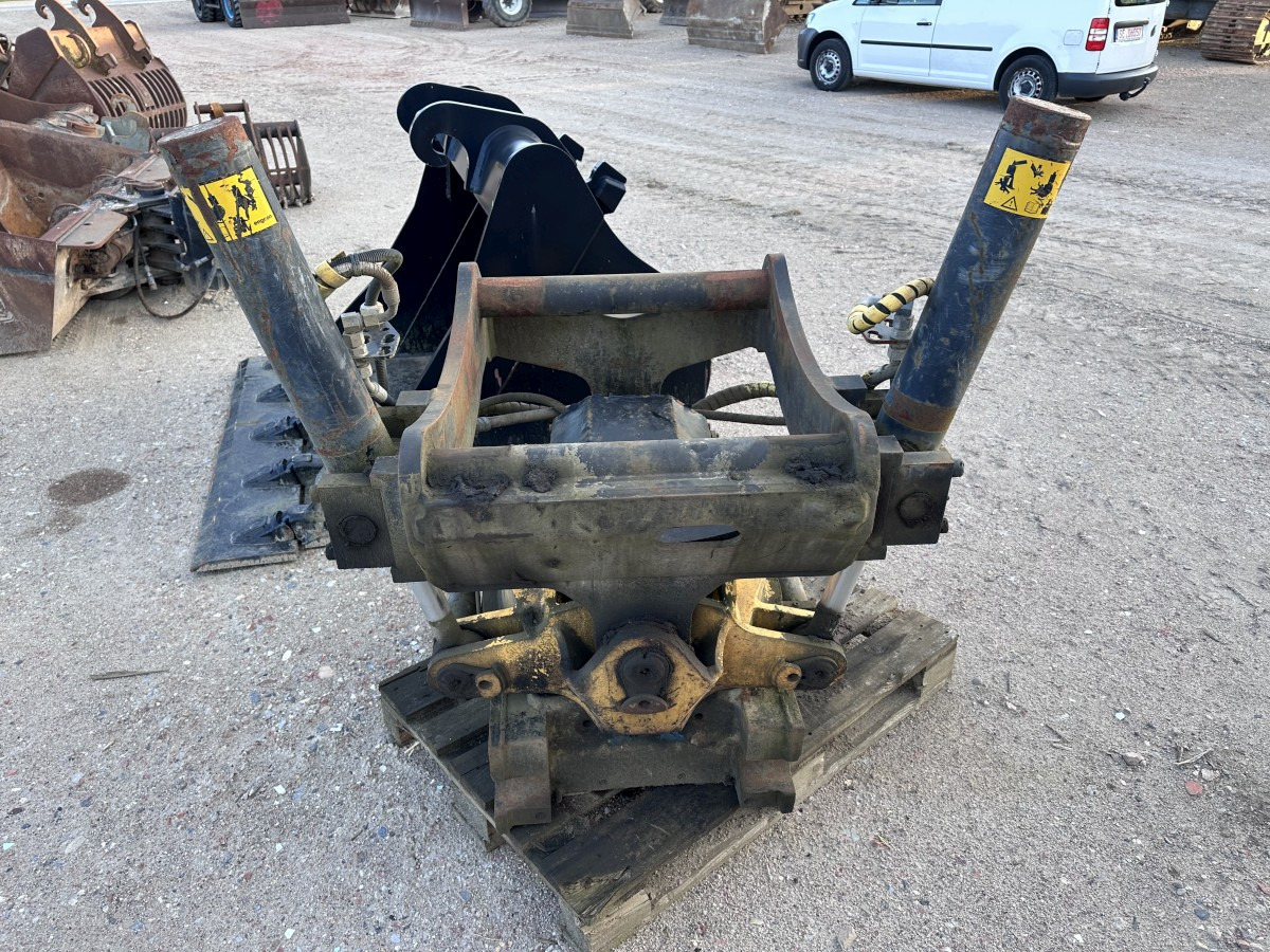 ENGCON EC 30 - S80 GR30 -S80 - SVAB Engcon Rototilt - Tiltrotator - Σύστημα tiltrotator: φωτογραφία 3 ENGCON EC 30 - S80 GR30 -S80 - SVAB Engcon Rototilt - Tiltrotator - Σύστημα tiltrotator: φωτογραφία 3