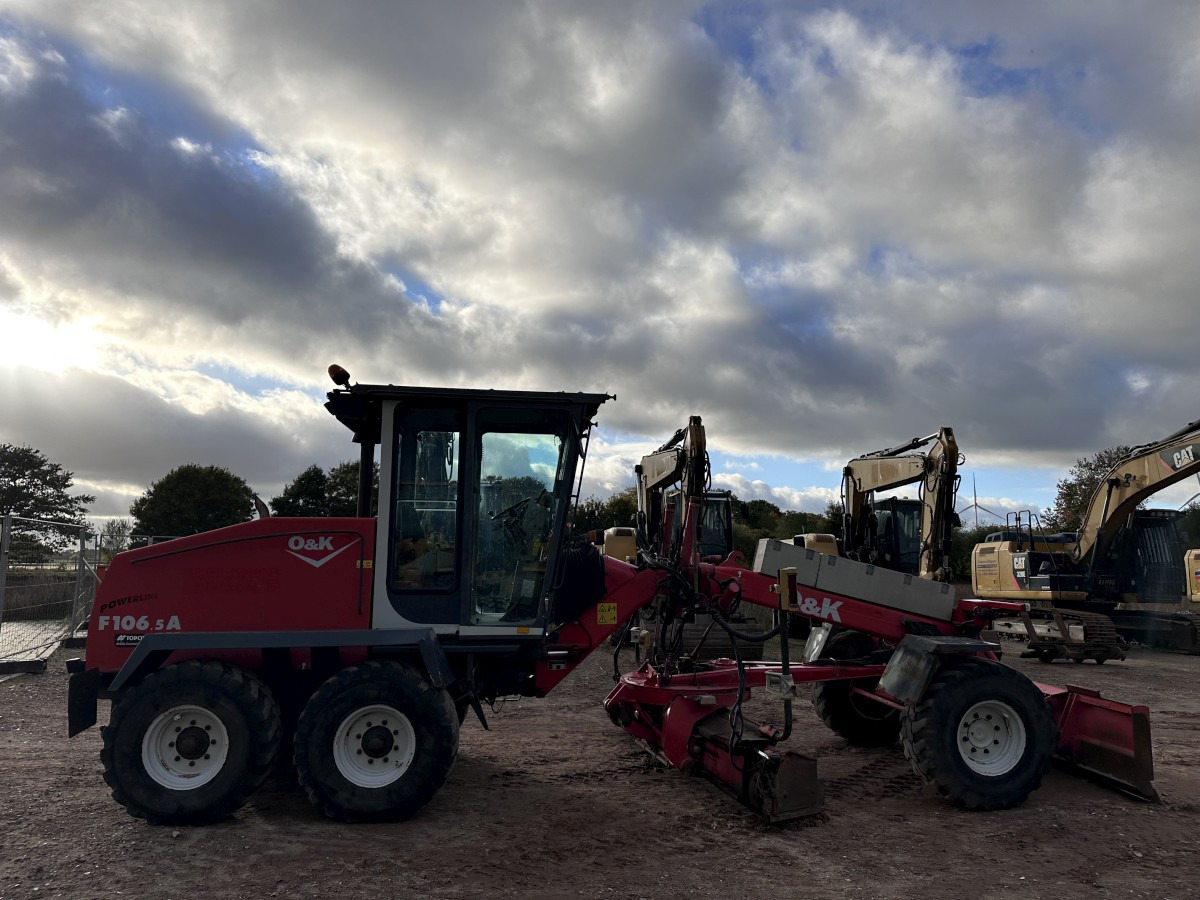 O&K F 106.5 - 6x6 Laser Topcon- Klima Cummins 6 Zyl. - Γκρέιντερ: φωτογραφία 2 O&K F 106.5 - 6x6 Laser Topcon- Klima Cummins 6 Zyl. - Γκρέιντερ: φωτογραφία 2