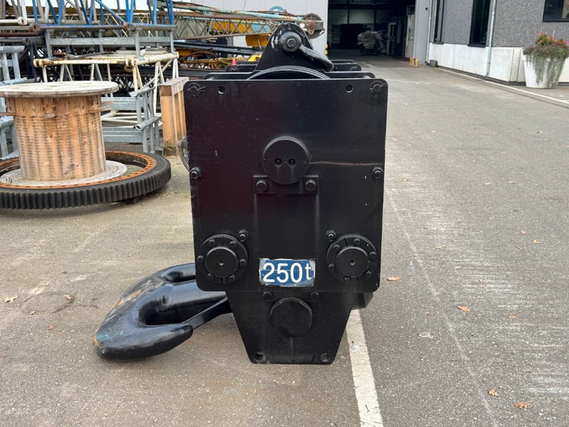 Kobelco CKE 2500 - Γερανός παπαγάλος για Κατασκευή μηχανήματα: φωτογραφία 4 Kobelco CKE 2500 - Γερανός παπαγάλος για Κατασκευή μηχανήματα: φωτογραφία 4