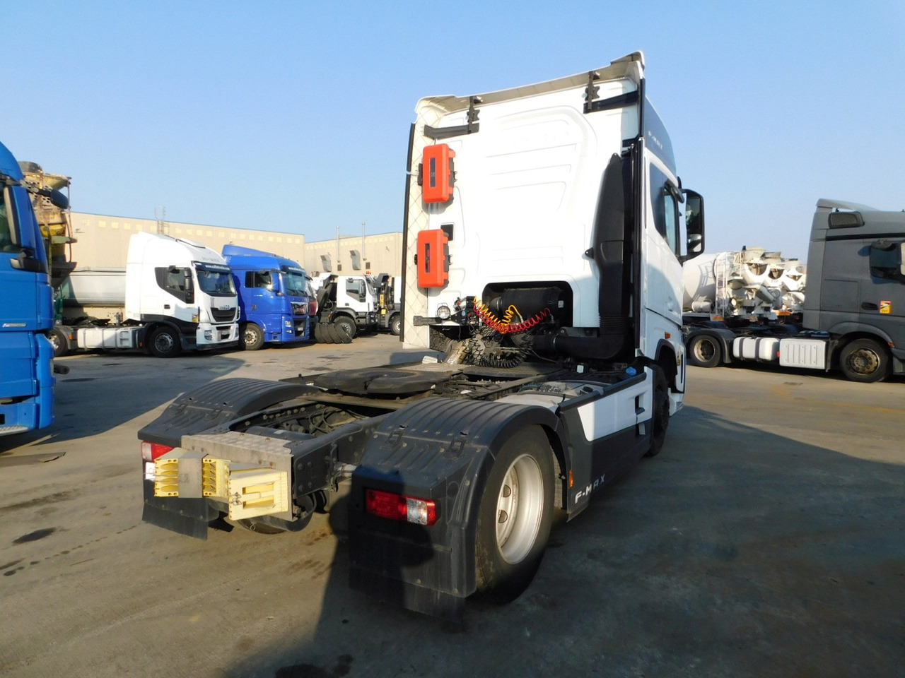 Ford F max 4x2 scab e6 12s2620 - Τράκτορας: φωτογραφία 3 Ford F max 4x2 scab e6 12s2620 - Τράκτορας: φωτογραφία 3