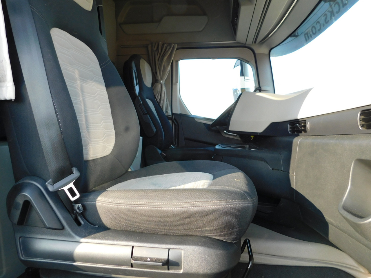 Ford F max 4x2 scab e6 12s2620 - Τράκτορας: φωτογραφία 5 Ford F max 4x2 scab e6 12s2620 - Τράκτορας: φωτογραφία 5