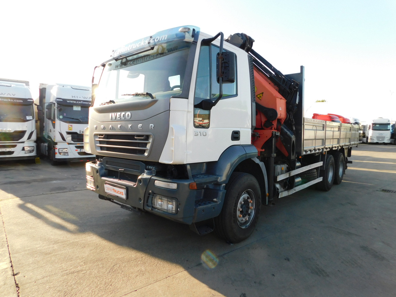 Iveco Magirus trakker - Φορτηγό με ανοιχτή καρότσα, Φορτηγό με γερανό: φωτογραφία 1 Iveco Magirus trakker - Φορτηγό με ανοιχτή καρότσα, Φορτηγό με γερανό: φωτογραφία 1