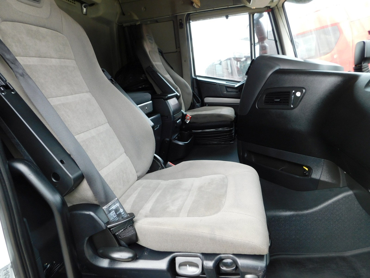 Iveco Stralis 420 - Τράκτορας: φωτογραφία 5 Iveco Stralis 420 - Τράκτορας: φωτογραφία 5