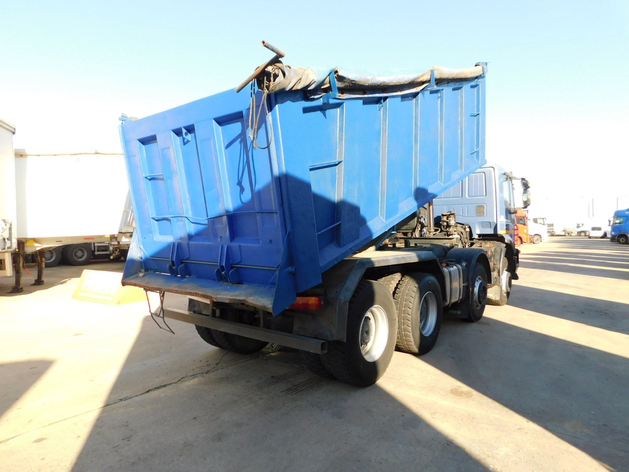 Iveco Trakker ad410t45 - Φορτηγό ανατρεπόμενο: φωτογραφία 3 Iveco Trakker ad410t45 - Φορτηγό ανατρεπόμενο: φωτογραφία 3