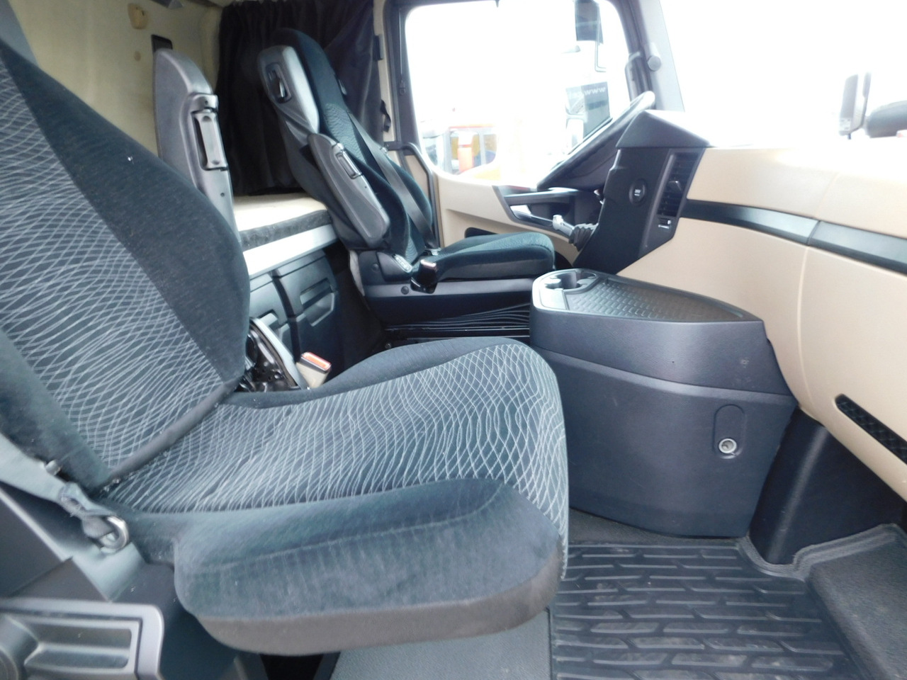 Mercedes Actros - Τράκτορας: φωτογραφία 5 Mercedes Actros - Τράκτορας: φωτογραφία 5