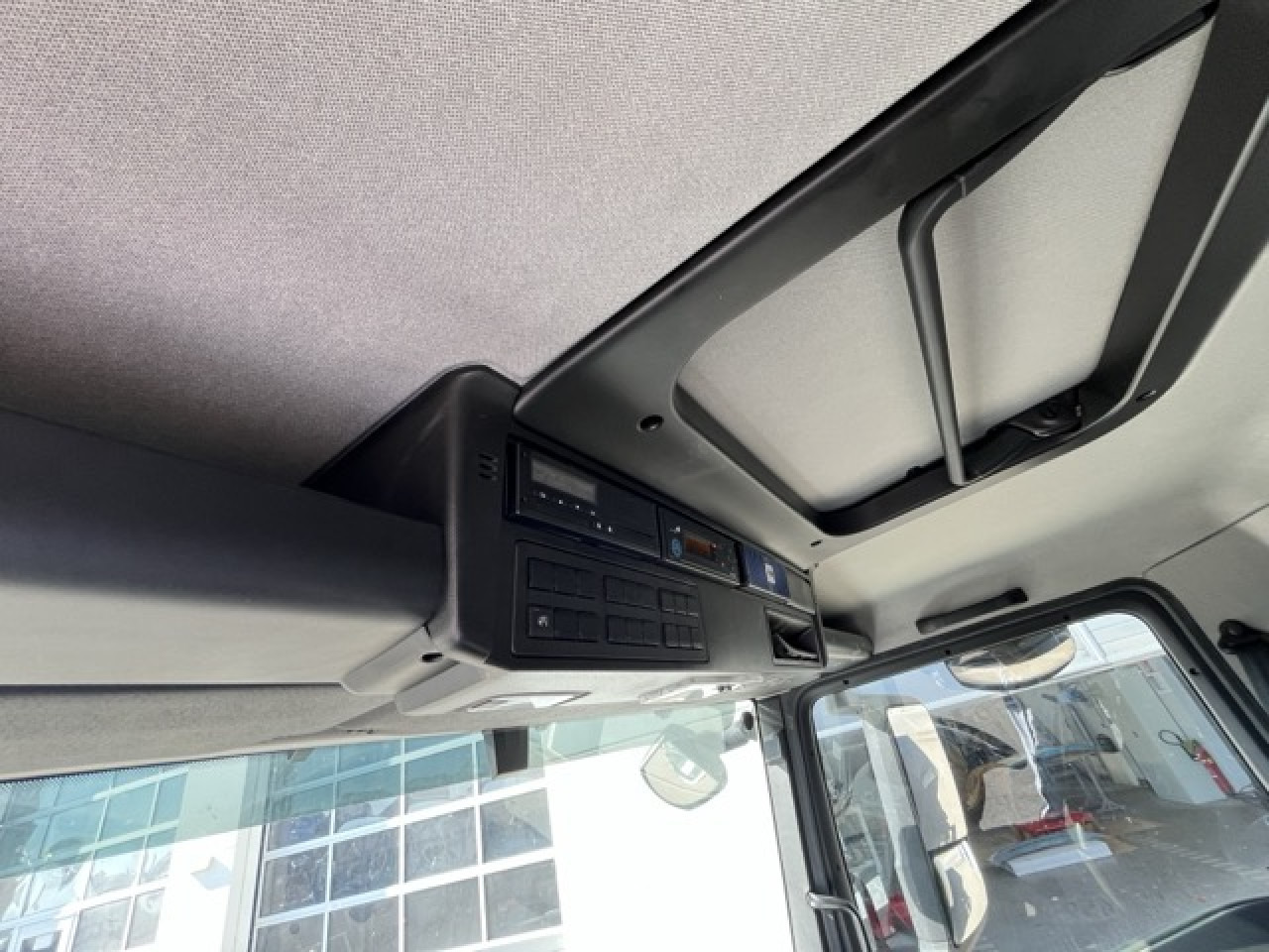 MAN TGL 12.250 4x2 BL Euro6 Klima AHK Luftfeder - Επαγγελματικό αυτοκίνητο κόφα: φωτογραφία 2 MAN TGL 12.250 4x2 BL Euro6 Klima AHK Luftfeder - Επαγγελματικό αυτοκίνητο κόφα: φωτογραφία 2