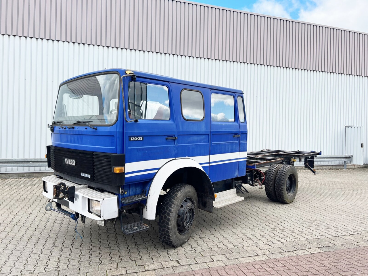 120-23 AW 4x4 Doka 120-23 AW 4x4 Doka, V8-Motor, Seilwinde - Φορτηγό σασί: φωτογραφία 1 120-23 AW 4x4 Doka 120-23 AW 4x4 Doka, V8-Motor, Seilwinde - Φορτηγό σασί: φωτογραφία 1