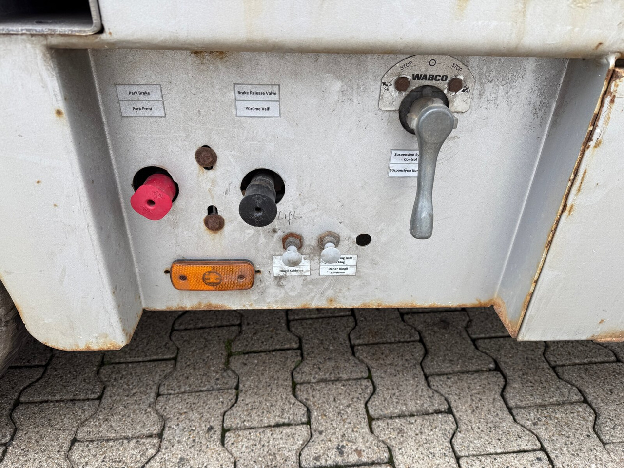 Andere CYL 3 CYL 3, mit Lift-/Lenkachse, faltbare Rampen - Επικαθήμενο με χαμηλό δάπεδο: φωτογραφία 5 Andere CYL 3 CYL 3, mit Lift-/Lenkachse, faltbare Rampen - Επικαθήμενο με χαμηλό δάπεδο: φωτογραφία 5