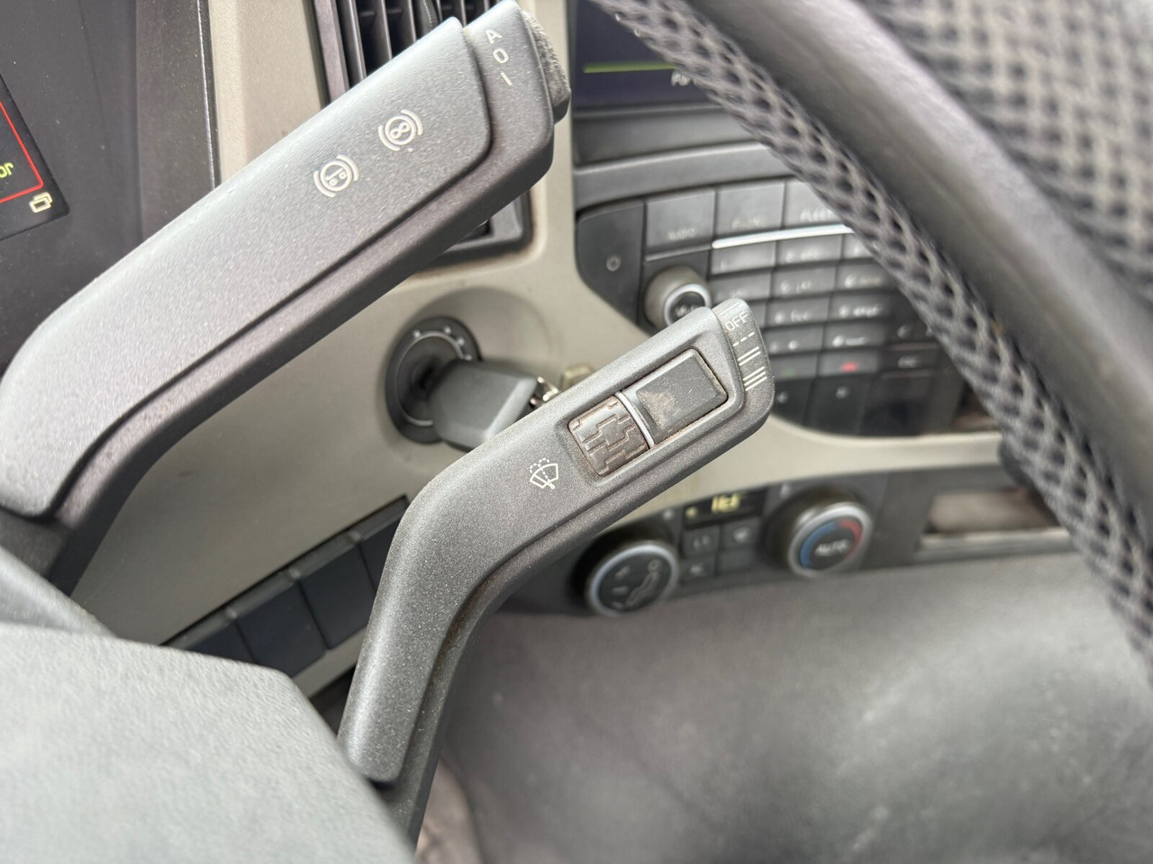 FM 410 6x2 FM 410 6x2, Lenk-/Liftachse - Φορτηγό φόρτωσης γάντζου: φωτογραφία 5 FM 410 6x2 FM 410 6x2, Lenk-/Liftachse - Φορτηγό φόρτωσης γάντζου: φωτογραφία 5