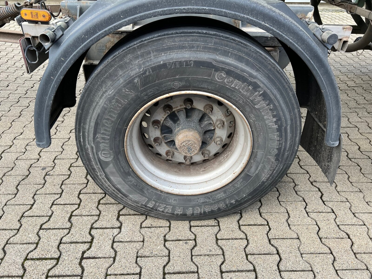 Feldbinder EUT 31.2 Silo-Anhänger EUT 31.2 Silo-Anhänger, ca. 31m³, 4x Domdeckel - Ρυμούλκα βυτίο: φωτογραφία 5 Feldbinder EUT 31.2 Silo-Anhänger EUT 31.2 Silo-Anhänger, ca. 31m³, 4x Domdeckel - Ρυμούλκα βυτίο: φωτογραφία 5
