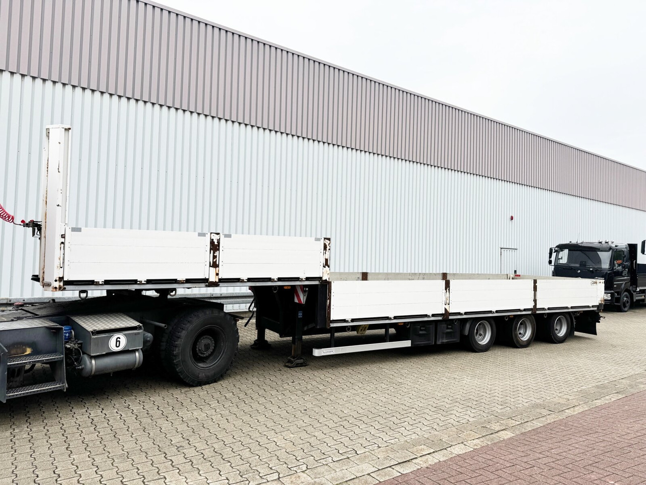 Fellechner SB32-G36 Fellechner SB32-G36, ausziehbar um 1,5m - Επικαθήμενο πλατφόρμα/ Καρότσα: φωτογραφία 1 Fellechner SB32-G36 Fellechner SB32-G36, ausziehbar um 1,5m - Επικαθήμενο πλατφόρμα/ Καρότσα: φωτογραφία 1