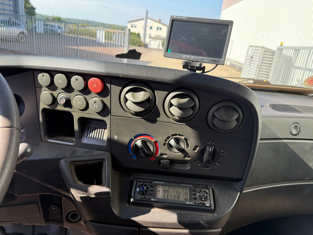 Iveco Daily 65C15D 4x2 Doka Daily 65C15D 4x2 Doka, Grüne Plakette, City-Abroller - Φορτηγό φόρτωσης γάντζου: φωτογραφία 3 Iveco Daily 65C15D 4x2 Doka Daily 65C15D 4x2 Doka, Grüne Plakette, City-Abroller - Φορτηγό φόρτωσης γάντζου: φωτογραφία 3