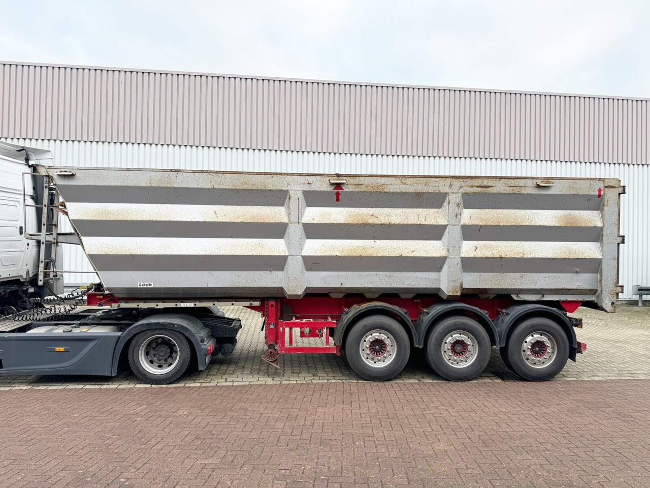 Lück SKF 35 LÜCK SKF 35, Stahlmulde ca. 37m³, Liftachse - Επικαθήμενο: φωτογραφία 4 Lück SKF 35 LÜCK SKF 35, Stahlmulde ca. 37m³, Liftachse - Επικαθήμενο: φωτογραφία 4