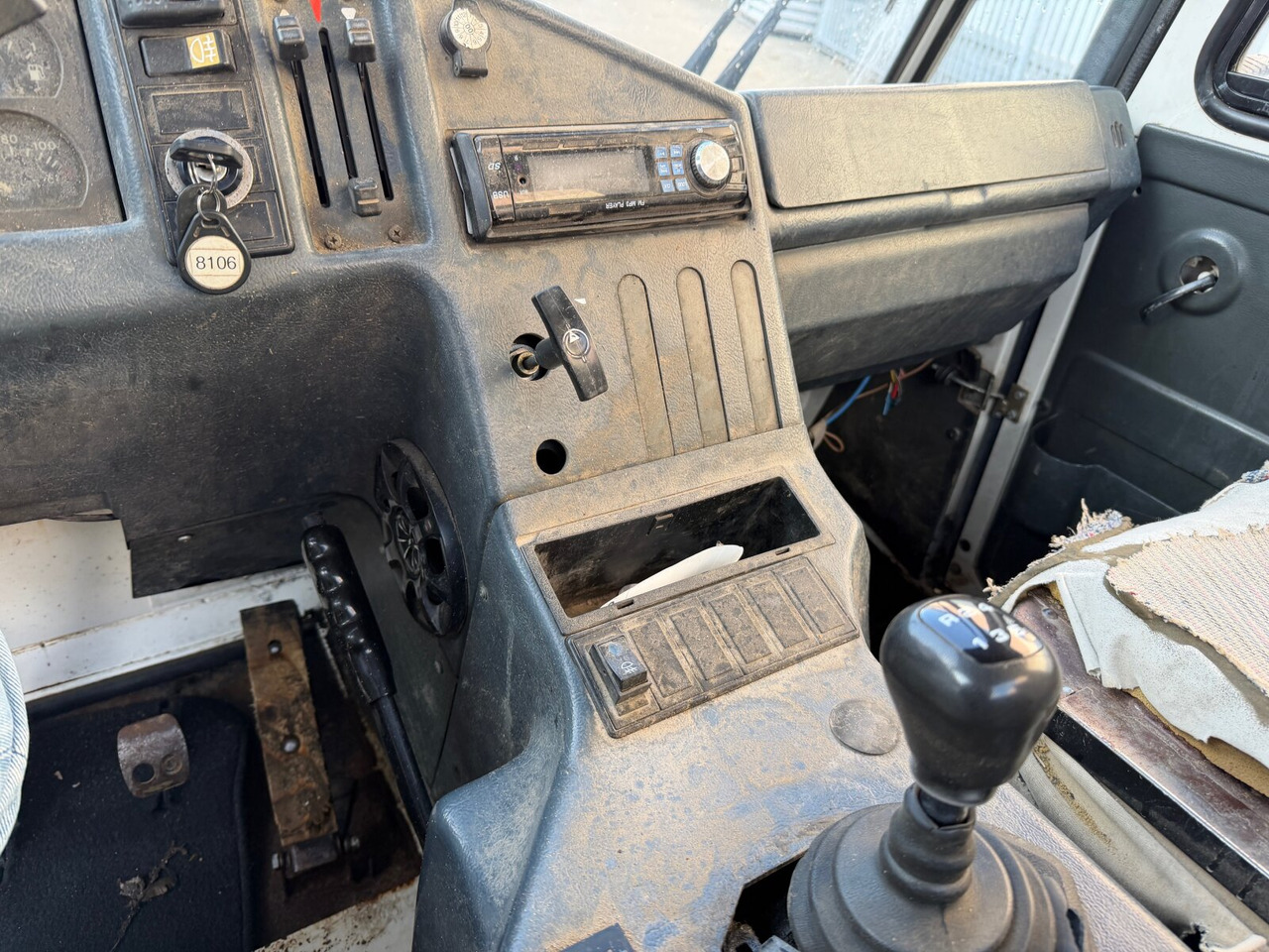 M26 R 4x2 M26 R 4x2, City Tele-Absetzer - Φορτηγό καδοφόρος φορτωτής: φωτογραφία 4 M26 R 4x2 M26 R 4x2, City Tele-Absetzer - Φορτηγό καδοφόρος φορτωτής: φωτογραφία 4