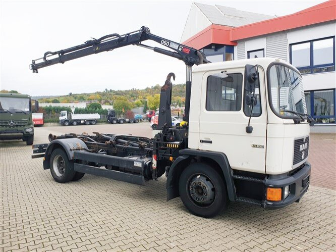 MAN 14.152 F 4x2 BB 14.152 F 4x2 BB mit Kran Hiab 060-2 - Φορτηγό φόρτωσης γάντζου, Φορτηγό με γερανό: φωτογραφία 2 MAN 14.152 F 4x2 BB 14.152 F 4x2 BB mit Kran Hiab 060-2 - Φορτηγό φόρτωσης γάντζου, Φορτηγό με γερανό: φωτογραφία 2