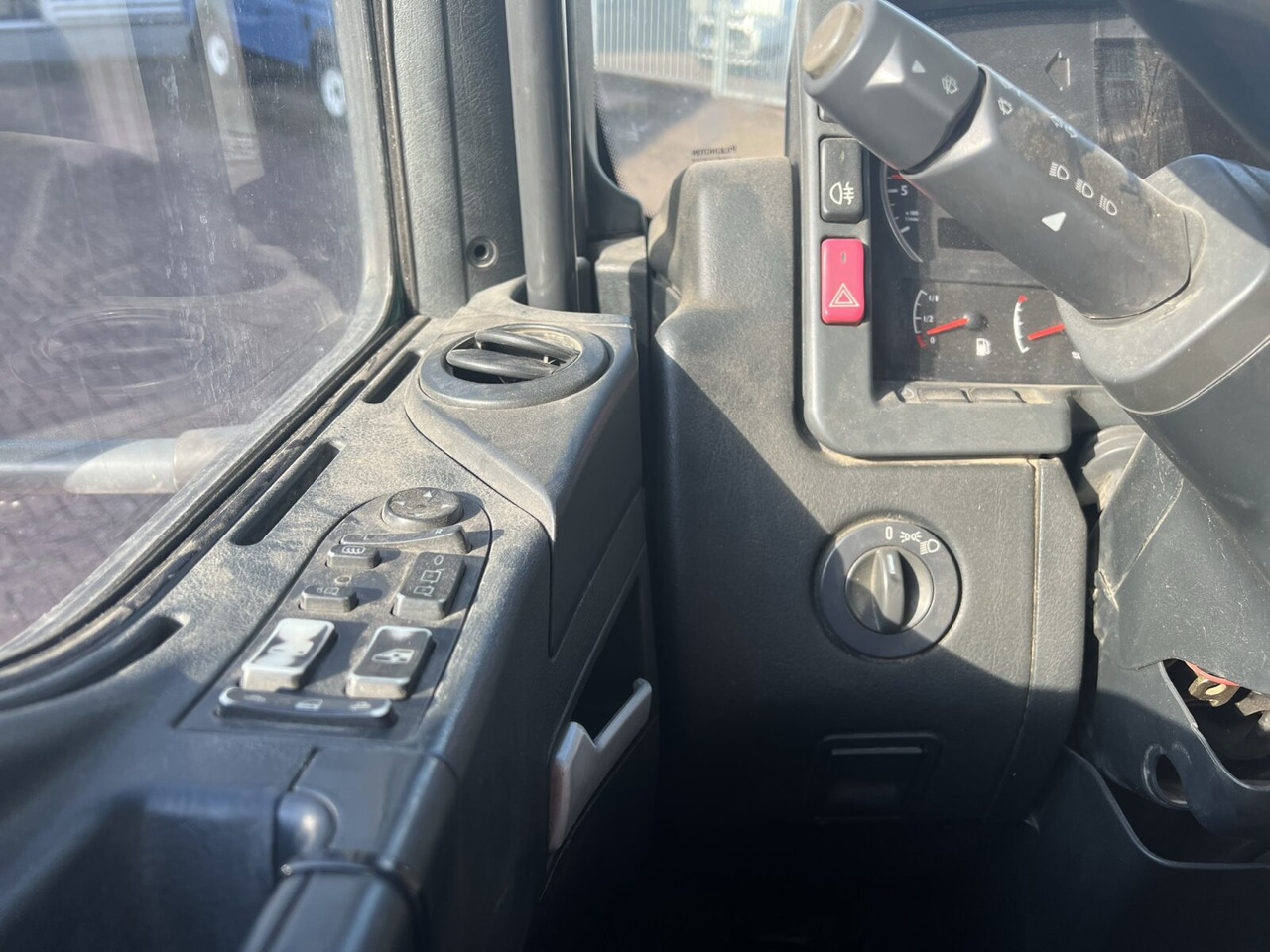 Φορτηγό φόρτωσης γάντζου MAN TGA 25.530 8x4-4 BL, Lift-/Lenkachse TGA 25.530 8x4-4 BL, Lift-/Lenkachse: φωτογραφία 6