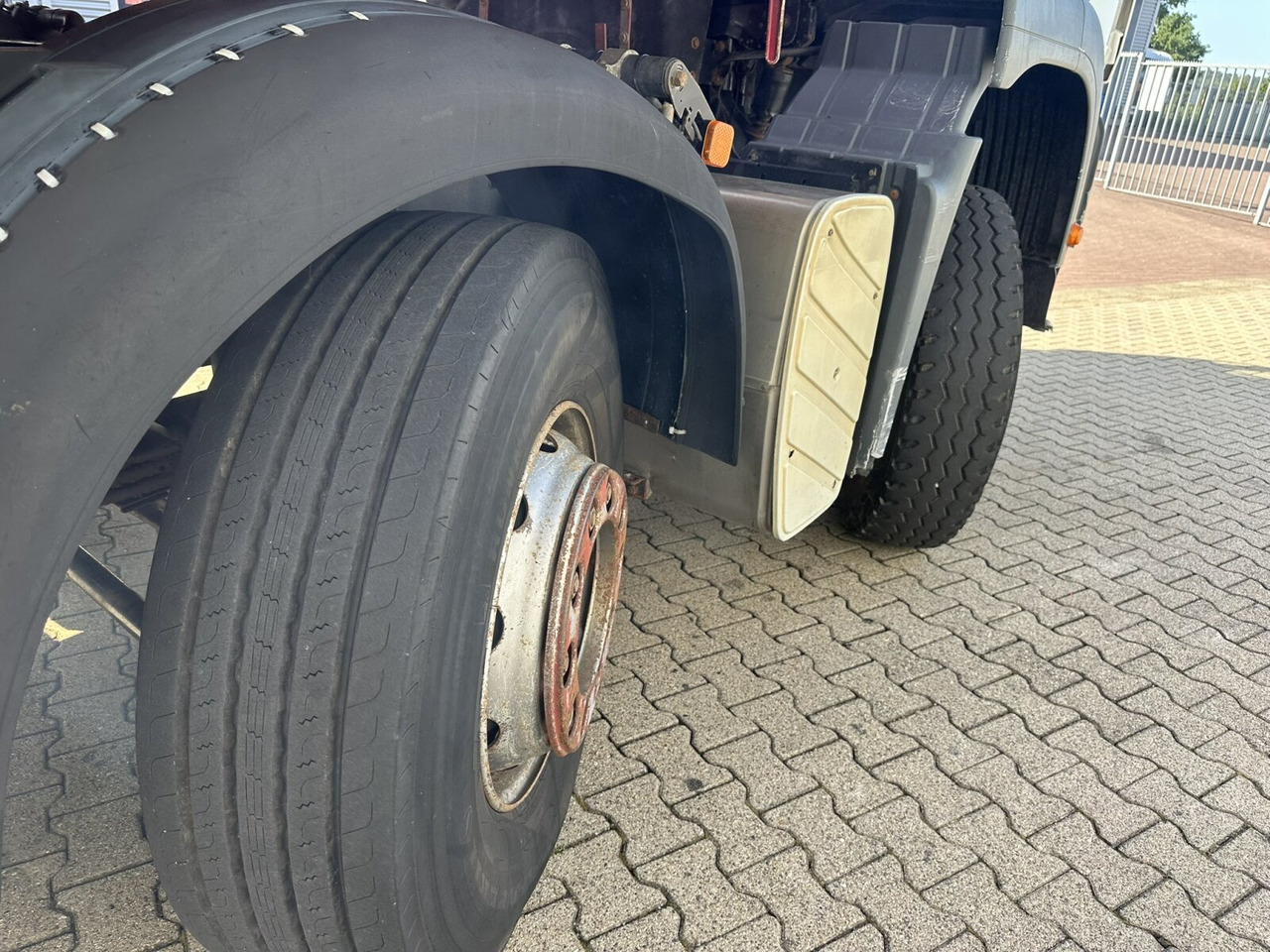 MAN TGA 35.400 8x4 BB TGA 35.400 8x4 BB - Φορτηγό ανατρεπόμενο: φωτογραφία 2 MAN TGA 35.400 8x4 BB TGA 35.400 8x4 BB - Φορτηγό ανατρεπόμενο: φωτογραφία 2