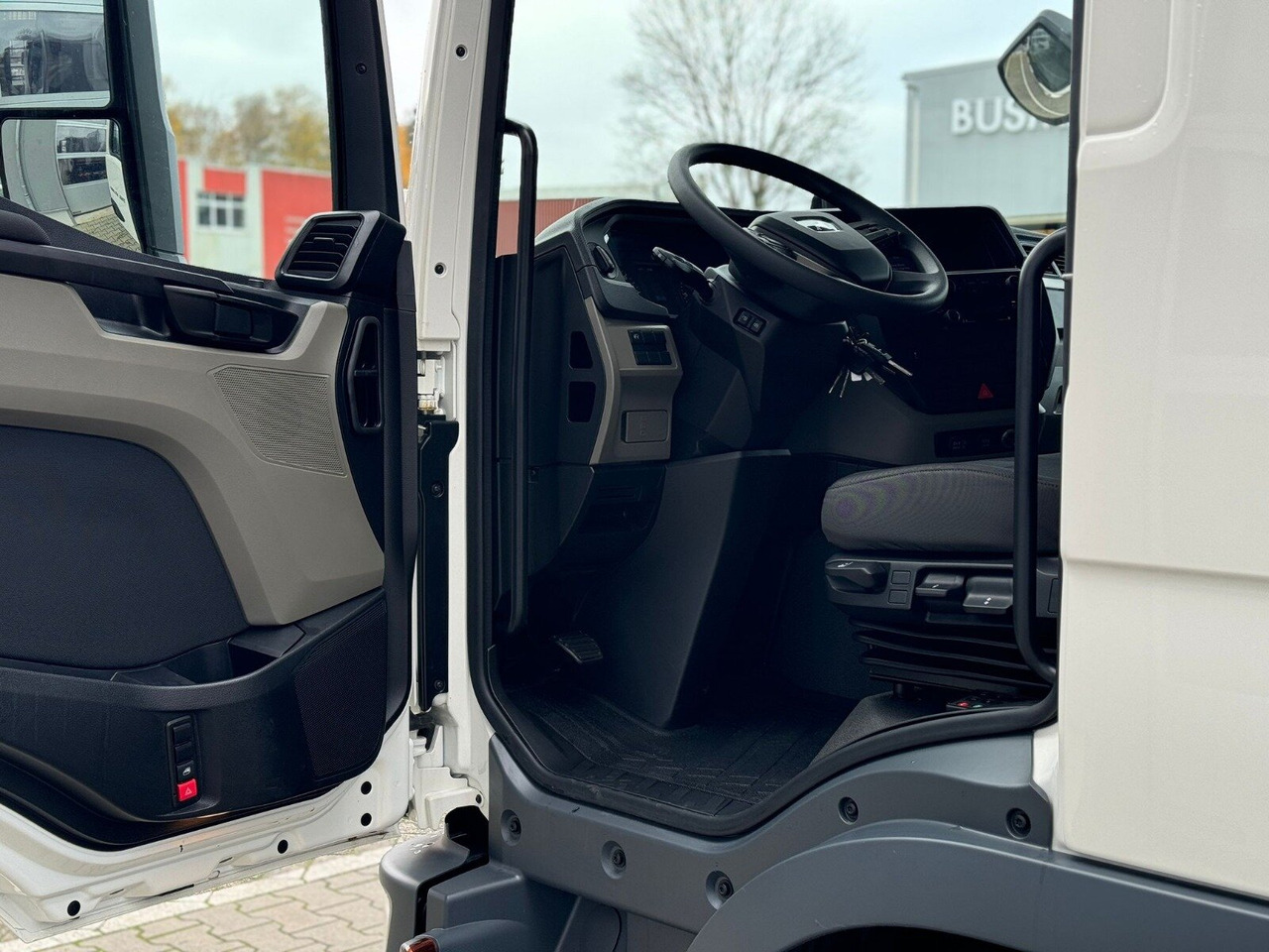 MAN TGL 12.190 4x2 BL TGL 12.190 4x2 BL mit Kran Hiab Hiduo 072DS-4 - Φορτηγό με γερανό: φωτογραφία 5 MAN TGL 12.190 4x2 BL TGL 12.190 4x2 BL mit Kran Hiab Hiduo 072DS-4 - Φορτηγό με γερανό: φωτογραφία 5