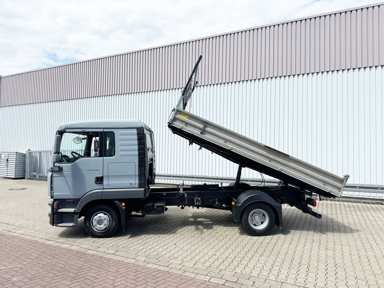 Φορτηγό ανατρεπόμενο MAN TGL 8.180 4x2 BB Doka TGL 8.180 4x2 BB Doka, 2x AHK: φωτογραφία 12 Φορτηγό ανατρεπόμενο MAN TGL 8.180 4x2 BB Doka TGL 8.180 4x2 BB Doka, 2x AHK: φωτογραφία 12