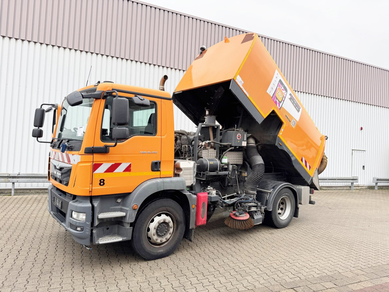 Φορτηγό MAN TGM 18.250 4X2 BB TGM 18.250 4X2 BB, Kehrmaschine Brock SL200/2: φωτογραφία 8 Φορτηγό MAN TGM 18.250 4X2 BB TGM 18.250 4X2 BB, Kehrmaschine Brock SL200/2: φωτογραφία 8
