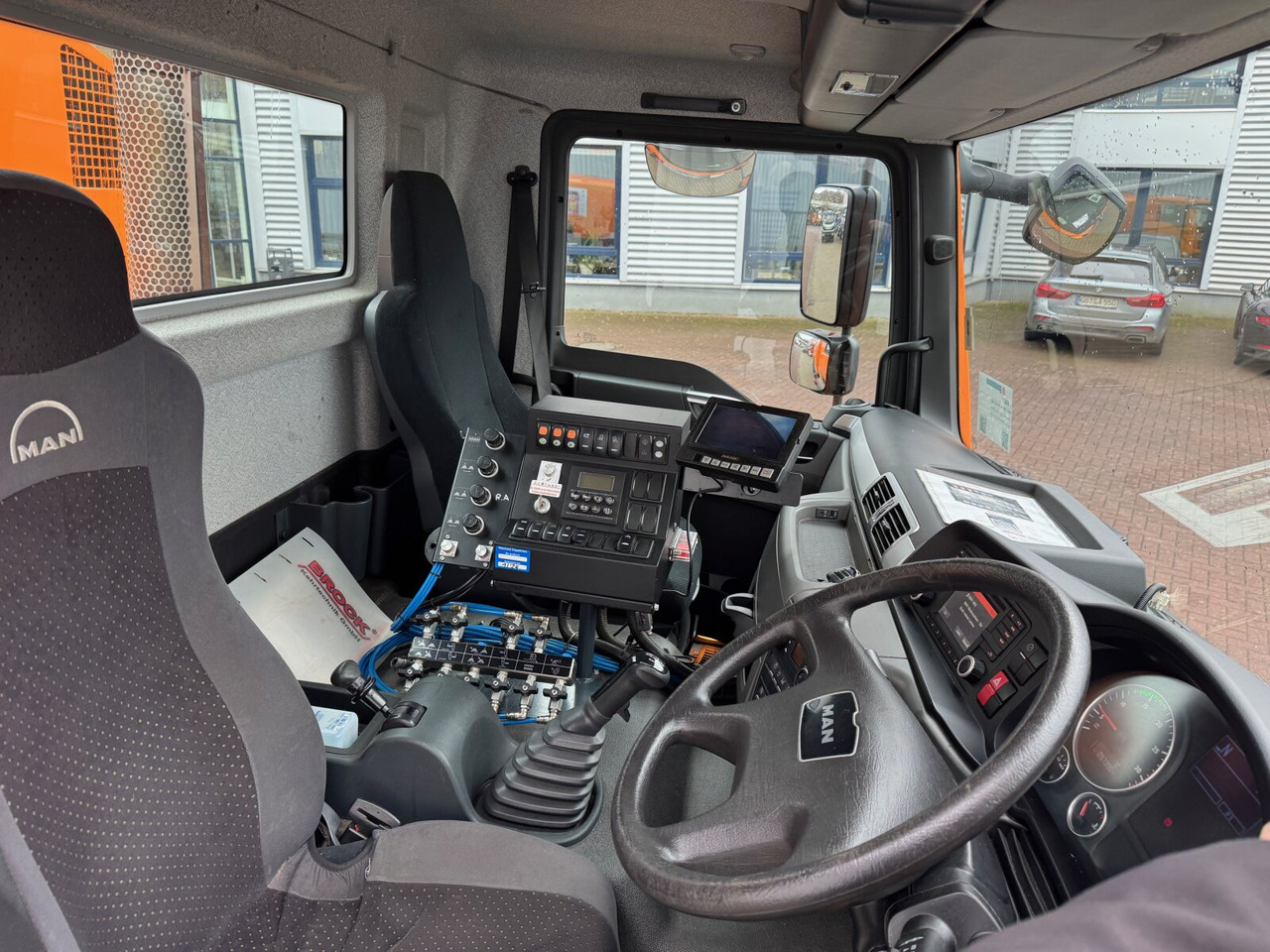 Φορτηγό MAN TGM 18.250 4X2 BB TGM 18.250 4X2 BB, Kehrmaschine Brock SL200/2: φωτογραφία 6 Φορτηγό MAN TGM 18.250 4X2 BB TGM 18.250 4X2 BB, Kehrmaschine Brock SL200/2: φωτογραφία 6