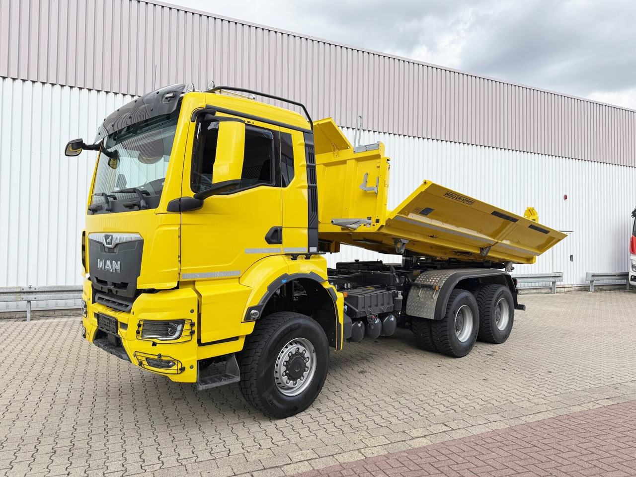 MAN TGS 26.470 6x6 BB TGS 26.470 6x6 BB, Hohe Bauart, Navi, Motorabtrieb, Bordmatik - Φορτηγό ανατρεπόμενο: φωτογραφία 1 MAN TGS 26.470 6x6 BB TGS 26.470 6x6 BB, Hohe Bauart, Navi, Motorabtrieb, Bordmatik - Φορτηγό ανατρεπόμενο: φωτογραφία 1