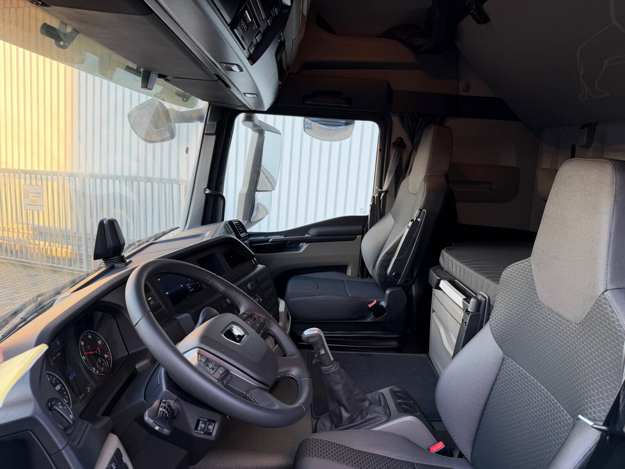 MAN TGS 33.520 6x4 BL SA TGS 33.520 6x4 BL SA, Retarder, LED, Nebenantrieb - Τράκτορας: φωτογραφία 3 MAN TGS 33.520 6x4 BL SA TGS 33.520 6x4 BL SA, Retarder, LED, Nebenantrieb - Τράκτορας: φωτογραφία 3