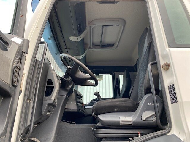 MAN TGS 40.400 6x4 BB TGS 40.400 6x4 BB mit 20.000l Tank - Φορτηγό βυτιοφόρο: φωτογραφία 4 MAN TGS 40.400 6x4 BB TGS 40.400 6x4 BB mit 20.000l Tank - Φορτηγό βυτιοφόρο: φωτογραφία 4