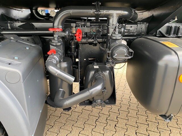 MAN TGS 40.400 6x4 BB TGS 40.400 6x4 BB mit 20.000l Tank - Φορτηγό βυτιοφόρο: φωτογραφία 2 MAN TGS 40.400 6x4 BB TGS 40.400 6x4 BB mit 20.000l Tank - Φορτηγό βυτιοφόρο: φωτογραφία 2