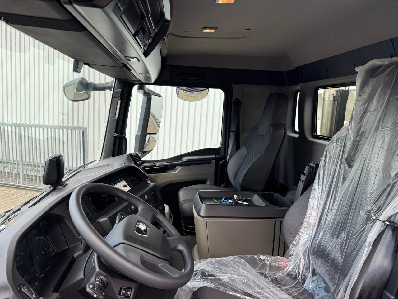 MAN TGS 41.440/480 8x4 BB TGS 41.440/480 8x4 BB, Mulde ca. 16m³ mit hydraulischer Heckklappe, mehrfach VORHANDEN - Φορτηγό σασί: φωτογραφία 3 MAN TGS 41.440/480 8x4 BB TGS 41.440/480 8x4 BB, Mulde ca. 16m³ mit hydraulischer Heckklappe, mehrfach VORHANDEN - Φορτηγό σασί: φωτογραφία 3