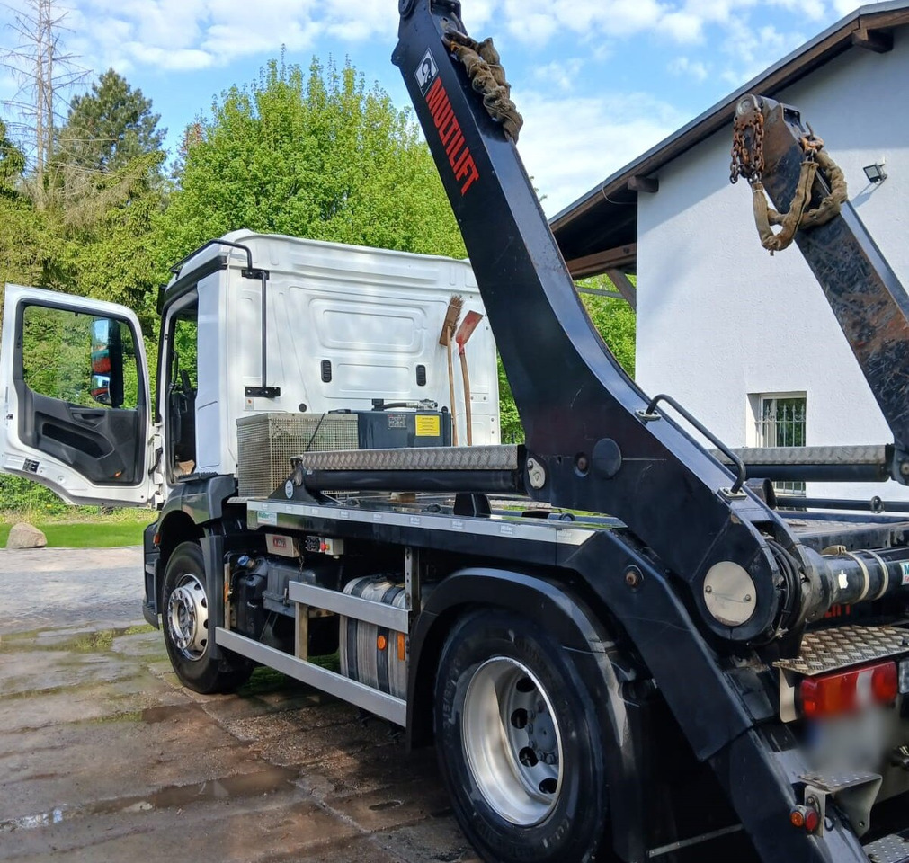 Mercedes-Benz Actros 1832 L 4x2 Actros 1832 L 4x2, Navi, MultimediaCockpit, Funk - Φορτηγό καδοφόρος φορτωτής: φωτογραφία 3 Mercedes-Benz Actros 1832 L 4x2 Actros 1832 L 4x2, Navi, MultimediaCockpit, Funk - Φορτηγό καδοφόρος φορτωτής: φωτογραφία 3
