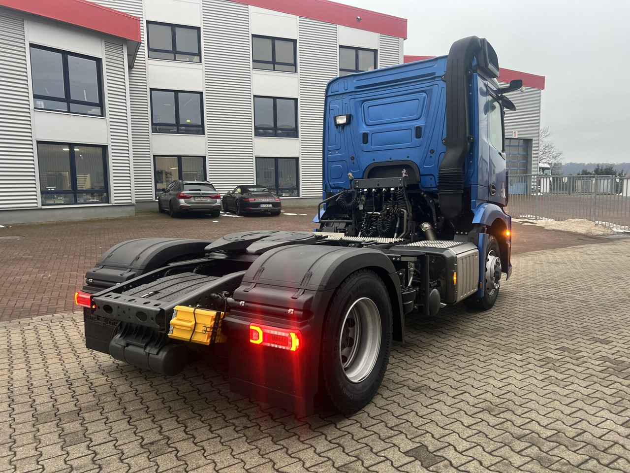 Leasing Mercedes-Benz Actros 1843 LS 4x4 HAD Actros 1843 LS 4x4 HAD, HydroDrive, MirrorCam, MultimediaCockpit Mercedes-Benz Actros 1843 LS 4x4 HAD Actros 1843 LS 4x4 HAD, HydroDrive, MirrorCam, MultimediaCockpit: φωτογραφία 9