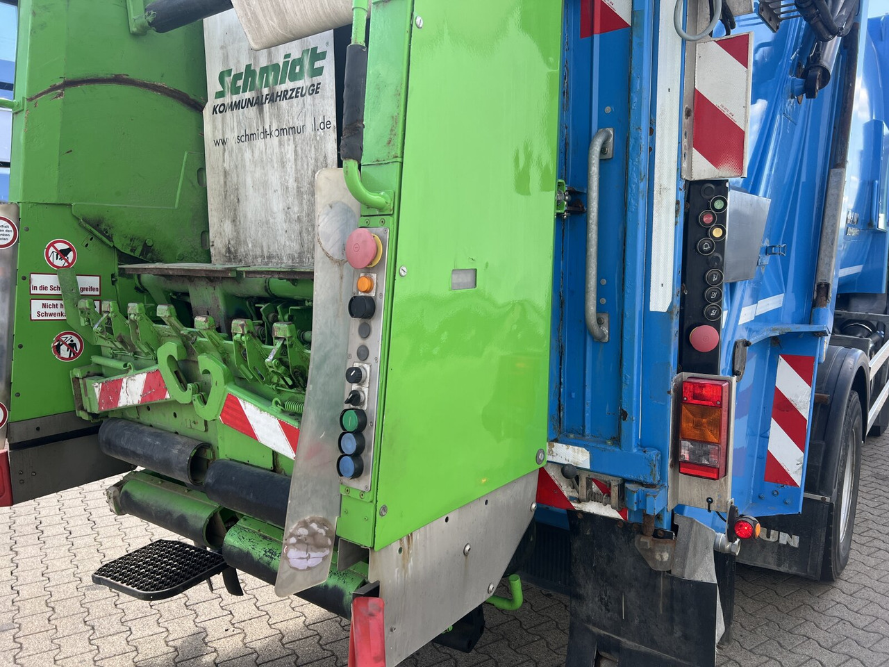 Mercedes-Benz Actros 2032 LA 4x4 Actros 2032 LA 4x4, Faun Variopress 310 ca. 10m³, Zöller Schüttung - Απορριμματοφόρο: φωτογραφία 3 Mercedes-Benz Actros 2032 LA 4x4 Actros 2032 LA 4x4, Faun Variopress 310 ca. 10m³, Zöller Schüttung - Απορριμματοφόρο: φωτογραφία 3