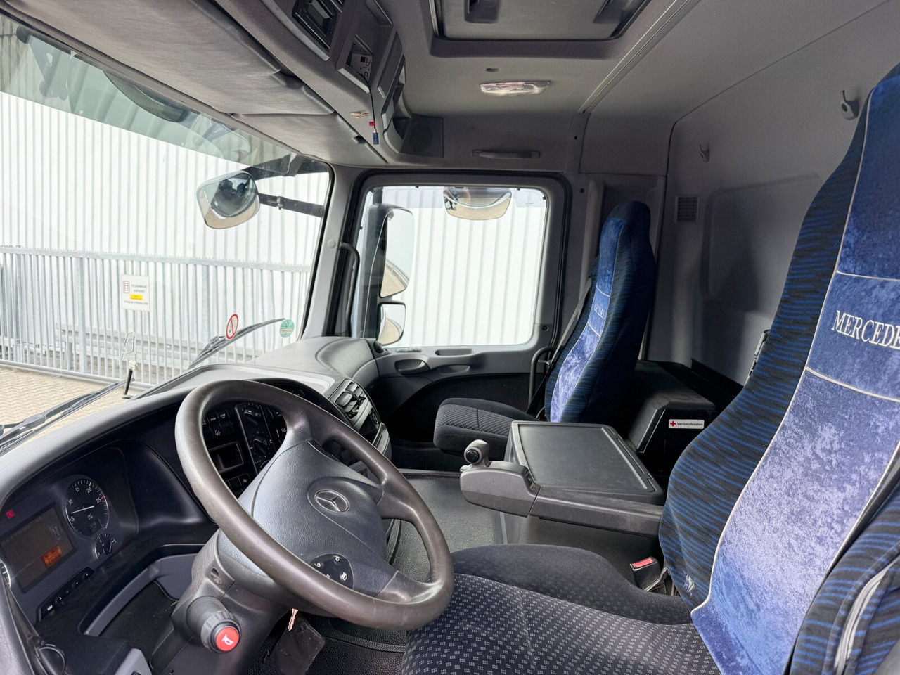 Mercedes-Benz Actros 2532 L 6x2 Actros 2532 L 6x2, Liftachse, Kran Hiab 244EP-5 HiDuo, Funk - Φορτηγό με γερανό, Φορτηγό με ανοιχτή καρότσα: φωτογραφία 3 Mercedes-Benz Actros 2532 L 6x2 Actros 2532 L 6x2, Liftachse, Kran Hiab 244EP-5 HiDuo, Funk - Φορτηγό με γερανό, Φορτηγό με ανοιχτή καρότσα: φωτογραφία 3