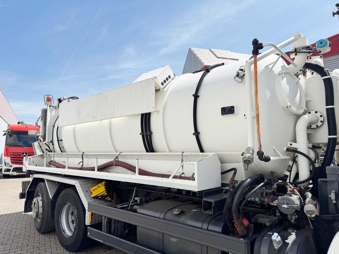 Φορτηγό Mercedes-Benz Actros 2541 L 6x2 Actros 2541 L 6x2, Müller Saug-/Spülwagen ca. 12m³, Widi-Platte, Lift-/Lenkachse: φωτογραφία 11