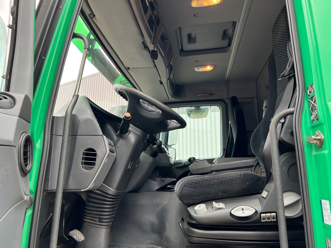 Mercedes-Benz Actros 2544 L 6x2 Actros 2544 L 6x2, Retarder, Lenkachse, Heckkran HMF 3000-K5 + Jip, Funk - Φορτηγό με γερανό, Φορτηγό με ανοιχτή καρότσα: φωτογραφία 5 Mercedes-Benz Actros 2544 L 6x2 Actros 2544 L 6x2, Retarder, Lenkachse, Heckkran HMF 3000-K5 + Jip, Funk - Φορτηγό με γερανό, Φορτηγό με ανοιχτή καρότσα: φωτογραφία 5