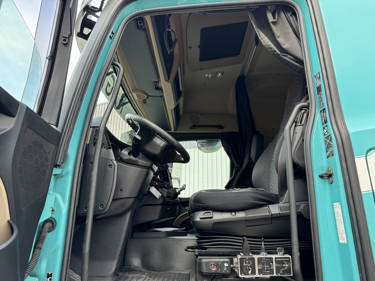 Mercedes-Benz Actros 2545 L 6x2 Actros 2545 L 6x2/46, Retarder, Lenk-/Liftachse, StreamSpace, Navi - Φορτηγό φόρτωσης γάντζου: φωτογραφία 2 Mercedes-Benz Actros 2545 L 6x2 Actros 2545 L 6x2/46, Retarder, Lenk-/Liftachse, StreamSpace, Navi - Φορτηγό φόρτωσης γάντζου: φωτογραφία 2