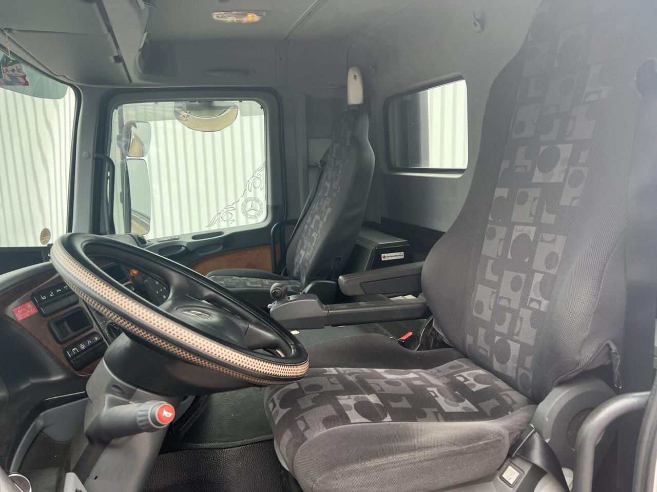 Mercedes-Benz Actros 2546 L 6x2 Actros 2546 L 6x2/48, Lift-/Lenkachse, RK 20.70 bis 7 m Container - Φορτηγό φόρτωσης γάντζου: φωτογραφία 3 Mercedes-Benz Actros 2546 L 6x2 Actros 2546 L 6x2/48, Lift-/Lenkachse, RK 20.70 bis 7 m Container - Φορτηγό φόρτωσης γάντζου: φωτογραφία 3