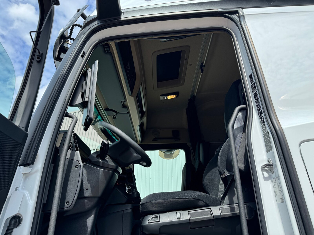 Mercedes-Benz Actros 2548 L 6x2 Actros 2548 L 6x2, Retarder, Lenk-/Liftachse, Navi, MirrorCam, MultimediaCockpit - Φορτηγό σασί: φωτογραφία 2 Mercedes-Benz Actros 2548 L 6x2 Actros 2548 L 6x2, Retarder, Lenk-/Liftachse, Navi, MirrorCam, MultimediaCockpit - Φορτηγό σασί: φωτογραφία 2