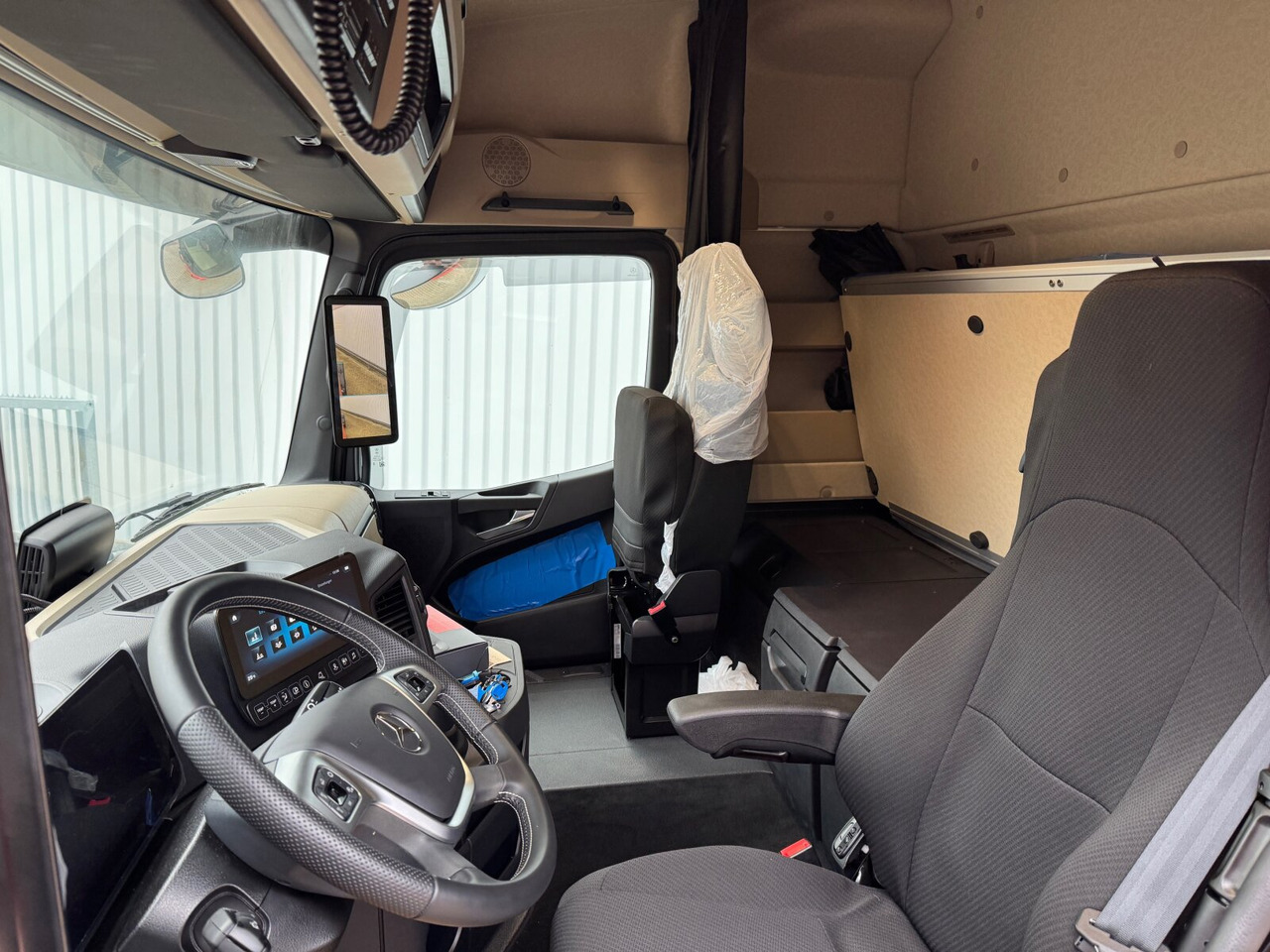 Mercedes-Benz Actros 2648 LS 6x2 Actros 2648 LS 6x2, Retarder, Liftachse, MirrorCam, StreamSpace, Navi, LED - Τράκτορας: φωτογραφία 3 Mercedes-Benz Actros 2648 LS 6x2 Actros 2648 LS 6x2, Retarder, Liftachse, MirrorCam, StreamSpace, Navi, LED - Τράκτορας: φωτογραφία 3