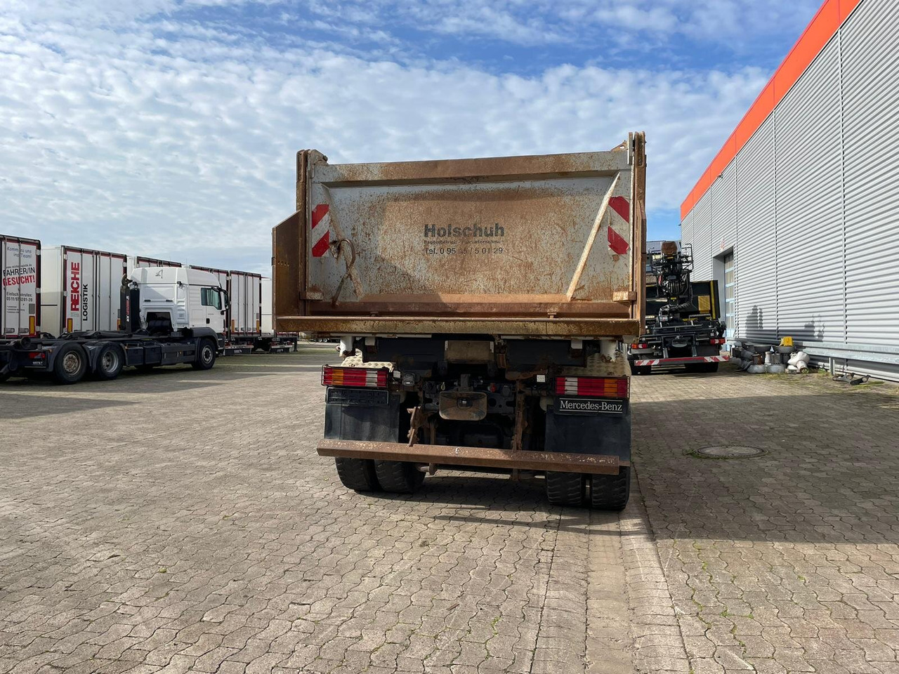Mercedes-Benz Actros MP III 3544/8x4/4 Actros MP III 3544/8x4/4, 3 Pedale - Φορτηγό ανατρεπόμενο: φωτογραφία 3 Mercedes-Benz Actros MP III 3544/8x4/4 Actros MP III 3544/8x4/4, 3 Pedale - Φορτηγό ανατρεπόμενο: φωτογραφία 3