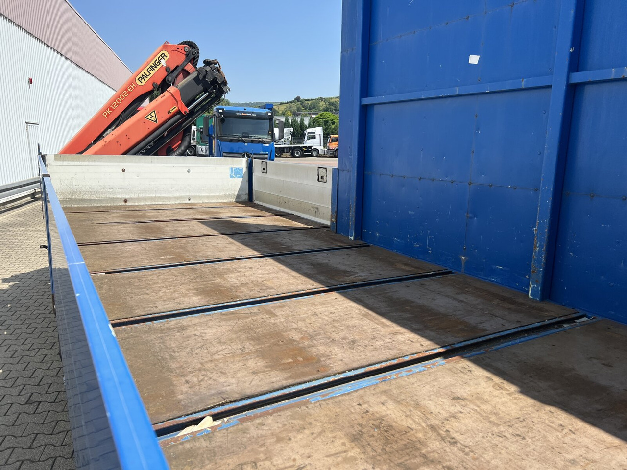 Mercedes-Benz Antos 1836 L 4x2 Antos 1836 L 4x2, Glastransporter, Heckkran Palfinger Pk 12002-EH, Funk - Φορτηγό με γερανό: φωτογραφία 4 Mercedes-Benz Antos 1836 L 4x2 Antos 1836 L 4x2, Glastransporter, Heckkran Palfinger Pk 12002-EH, Funk - Φορτηγό με γερανό: φωτογραφία 4