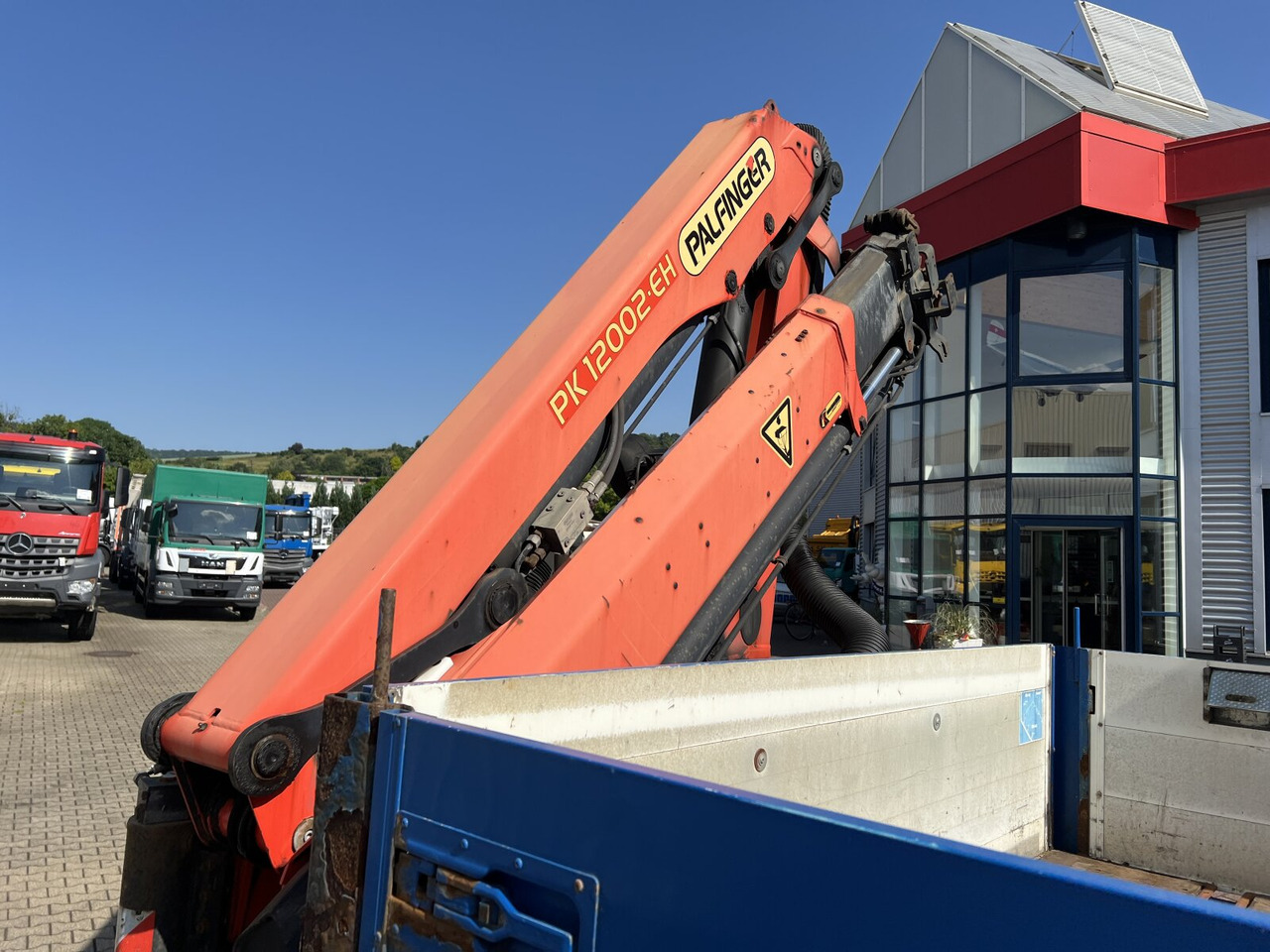 Mercedes-Benz Antos 1836 L 4x2 Antos 1836 L 4x2, Glastransporter, Heckkran Palfinger Pk 12002-EH, Funk - Φορτηγό με γερανό: φωτογραφία 2 Mercedes-Benz Antos 1836 L 4x2 Antos 1836 L 4x2, Glastransporter, Heckkran Palfinger Pk 12002-EH, Funk - Φορτηγό με γερανό: φωτογραφία 2