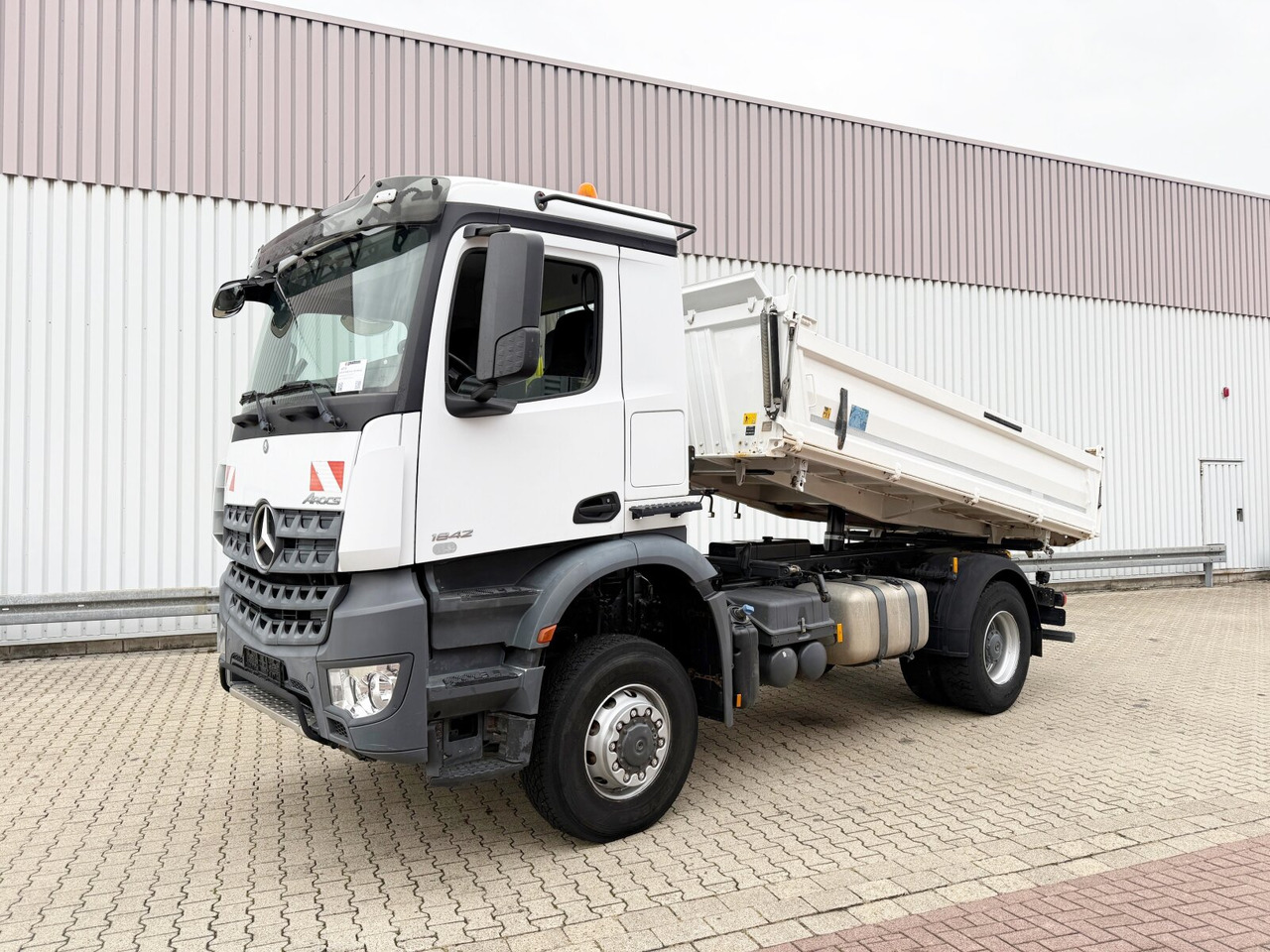 Mercedes-Benz Arocs 1842 AK 4x4 Arocs 1842 AK 4x4 - Φορτηγό ανατρεπόμενο: φωτογραφία 1 Mercedes-Benz Arocs 1842 AK 4x4 Arocs 1842 AK 4x4 - Φορτηγό ανατρεπόμενο: φωτογραφία 1