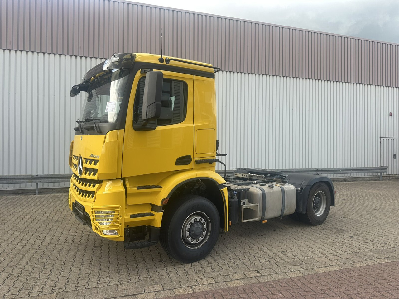 Mercedes-Benz Arocs 1851 LS 4x4 HAD Arocs 1851 LS 4x4 HAD, Hydraulik, Navi, MultimediaCockpit - Τράκτορας: φωτογραφία 1 Mercedes-Benz Arocs 1851 LS 4x4 HAD Arocs 1851 LS 4x4 HAD, Hydraulik, Navi, MultimediaCockpit - Τράκτορας: φωτογραφία 1
